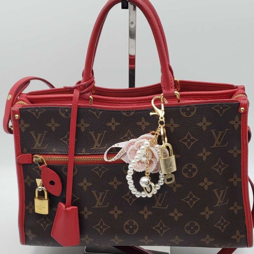 Authentic Louis Vuitton Gold Lock 🔒 Keychain Bag Unbranded Flower Charm LV